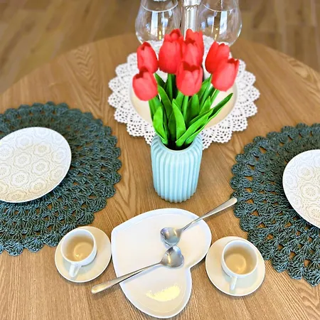 Eyes On The Sea מונופולי