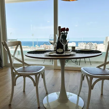 Eyes On The Sea Апартаменты *