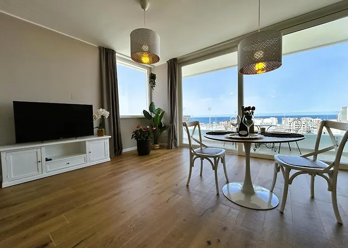 Apartment Eyes On The Sea